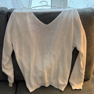 Dynamite Classic Cream V-Neck Sweater
